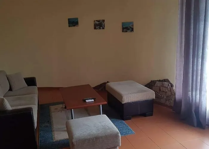 Guest Flirt גולדן סנדס